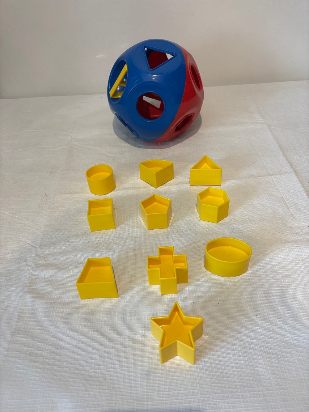 Vintage Tupperware Classic Shape-O Ball Complete with 10 Shapes